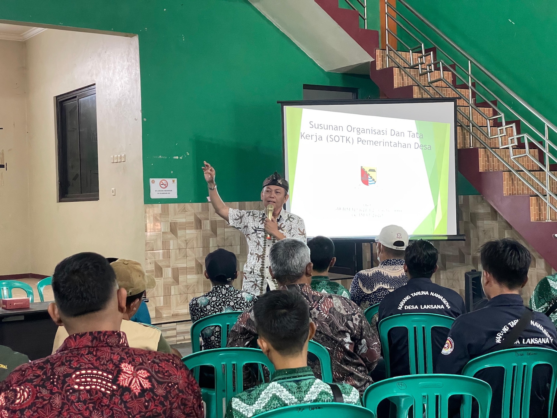 camat-ibun-laksanakan-pembinaan-desa-laksana-terkait-tata-pemerintahan-dan-tugas-fungsi-desa