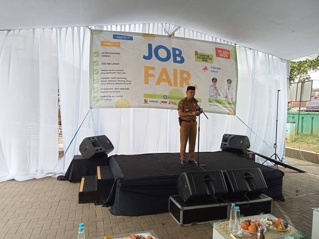 job-fair-di-kecamatan-ibun-disnaker-kabupaten-bandung-fasilitasi-peluang-kerja-bagi-warga