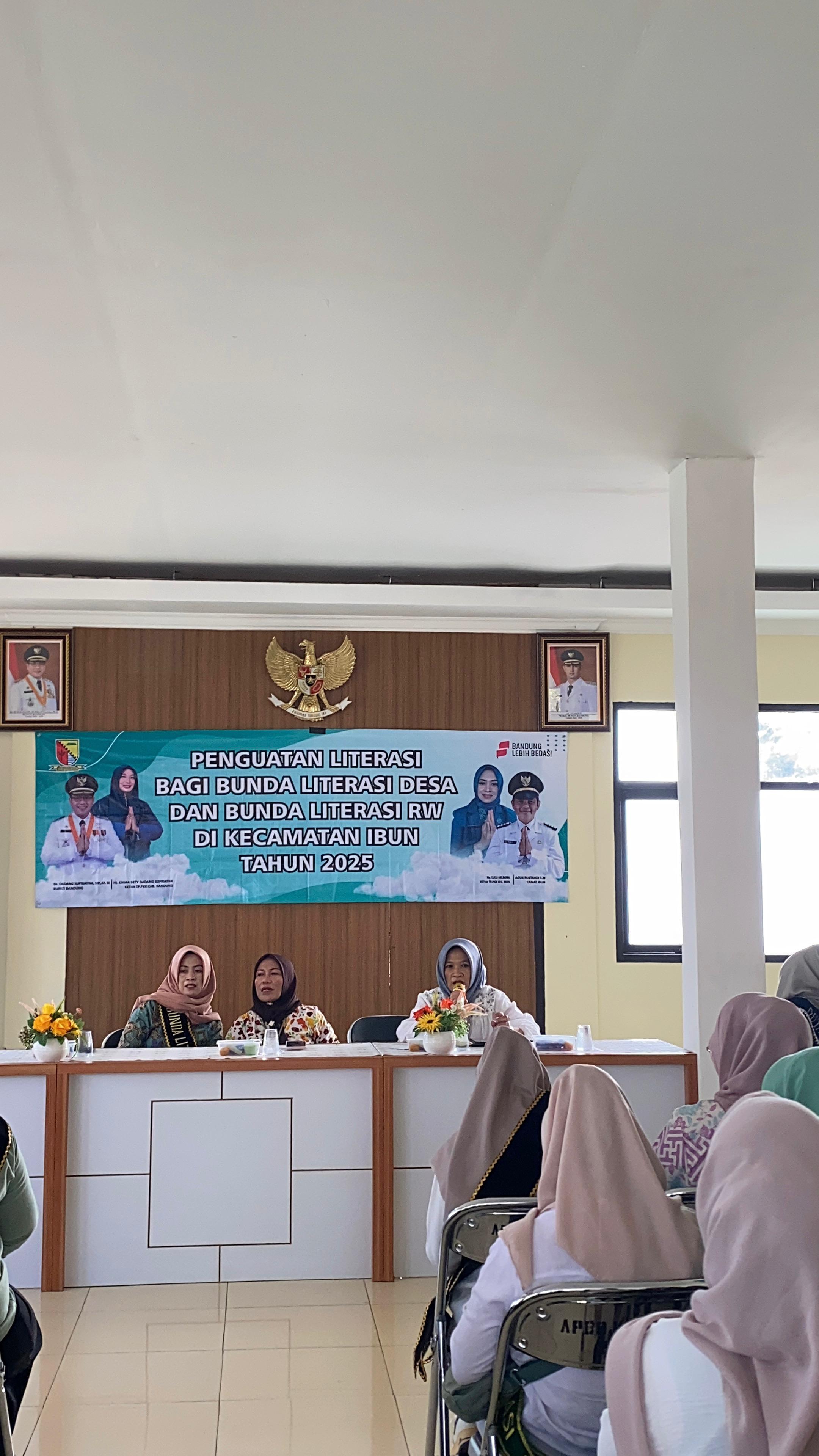 penguatan-literasi-bagi-bunda-literasi-desa-dan-rw-di-kecamatan-ibun-tahun-2025